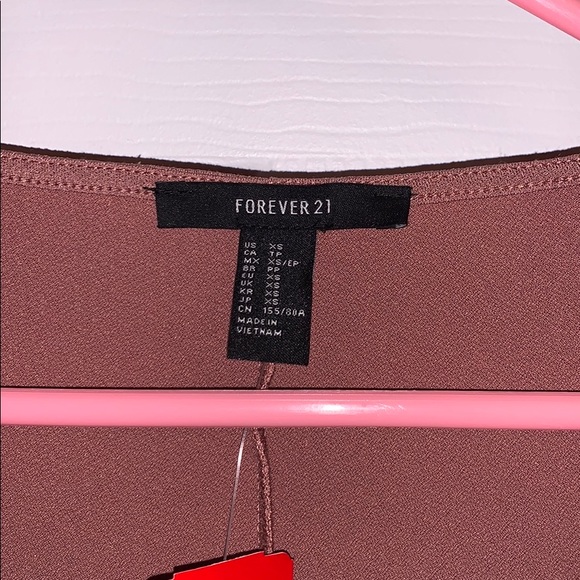 Dark pink dress - Picture 2 of 3